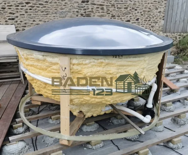 Versenkter Whirlpool auf der Terrasse – Bild 2